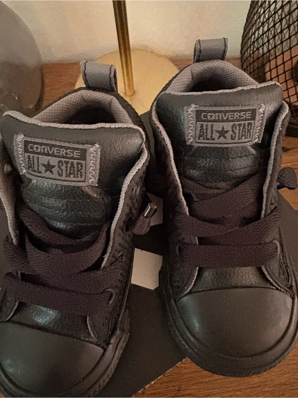New! Baby high top converse